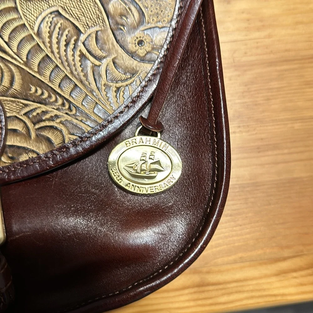Brahmin 35th anniversary leather purse perfect condition - Picture 4 of 10
